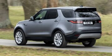 2023 Land Rover Discovery price and specs: MY23.5 range outlined - Drive